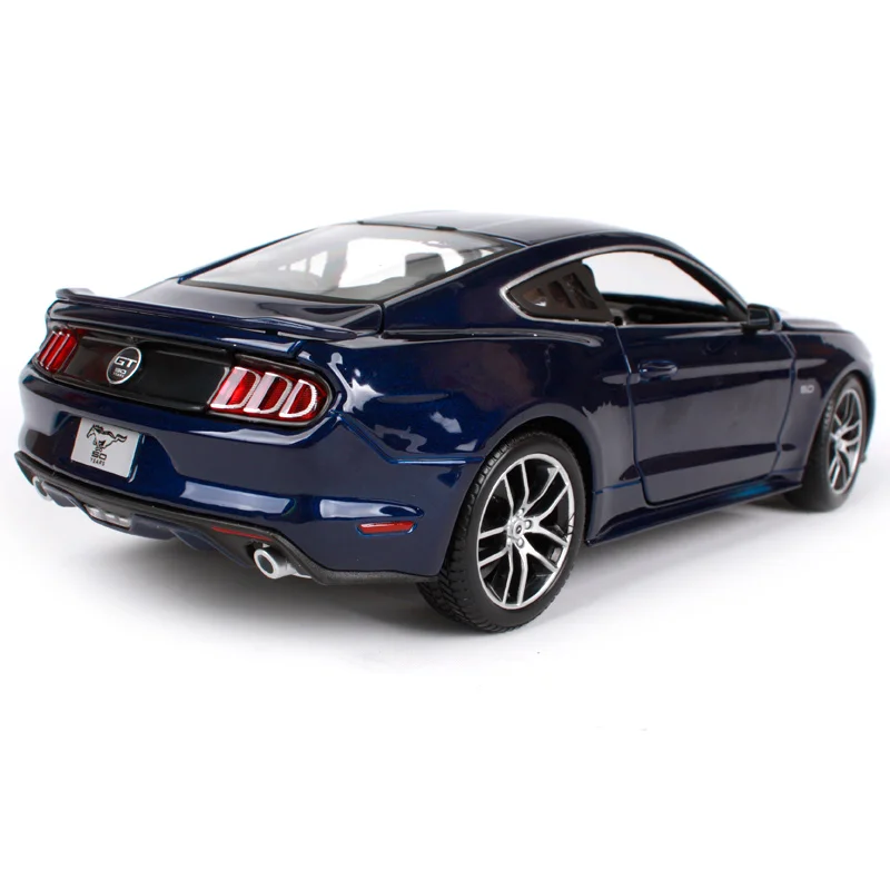 Maisto 1:18 ford mustang gt белый синий автомобиль литья под давлением в твердом переплете роскошные модели игрушечных автомобилей для коллекция изысканных моделей автомобилей 38133