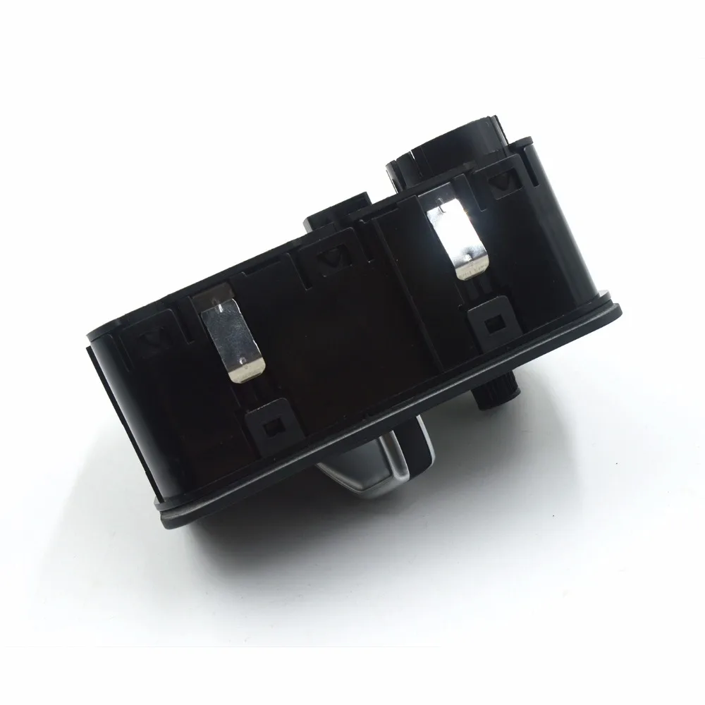 Кнопка управления противотуманной фарой для Audi A3 / Sportback TT Roadster 8V0 941 531AE 531 AE 8V0941531AE |