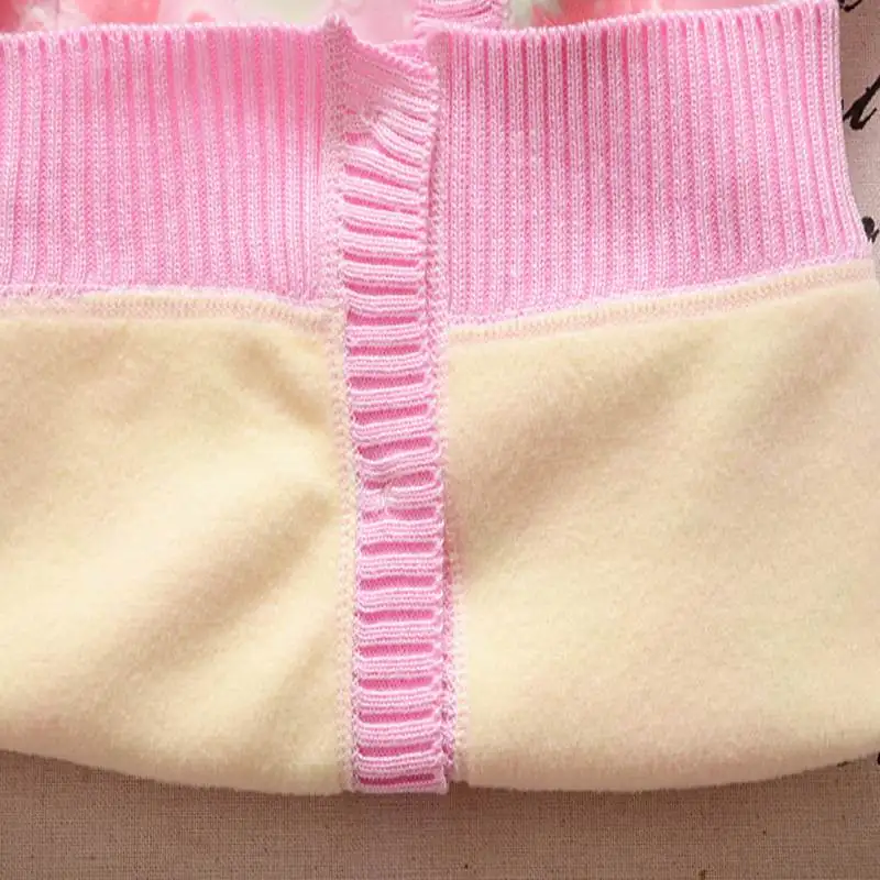 Милый детский свитер с принтом клубники однобортный Кардиган сезон осень Мягкие