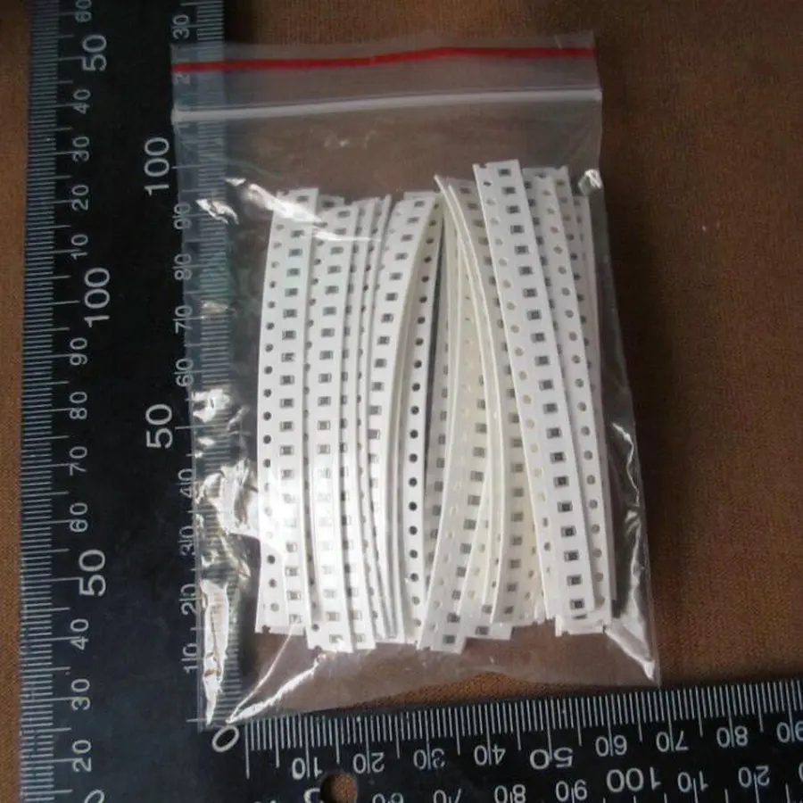 Реальные электронные книжный Резистор Комплект Чип резисторы образцы Ассорти 0805