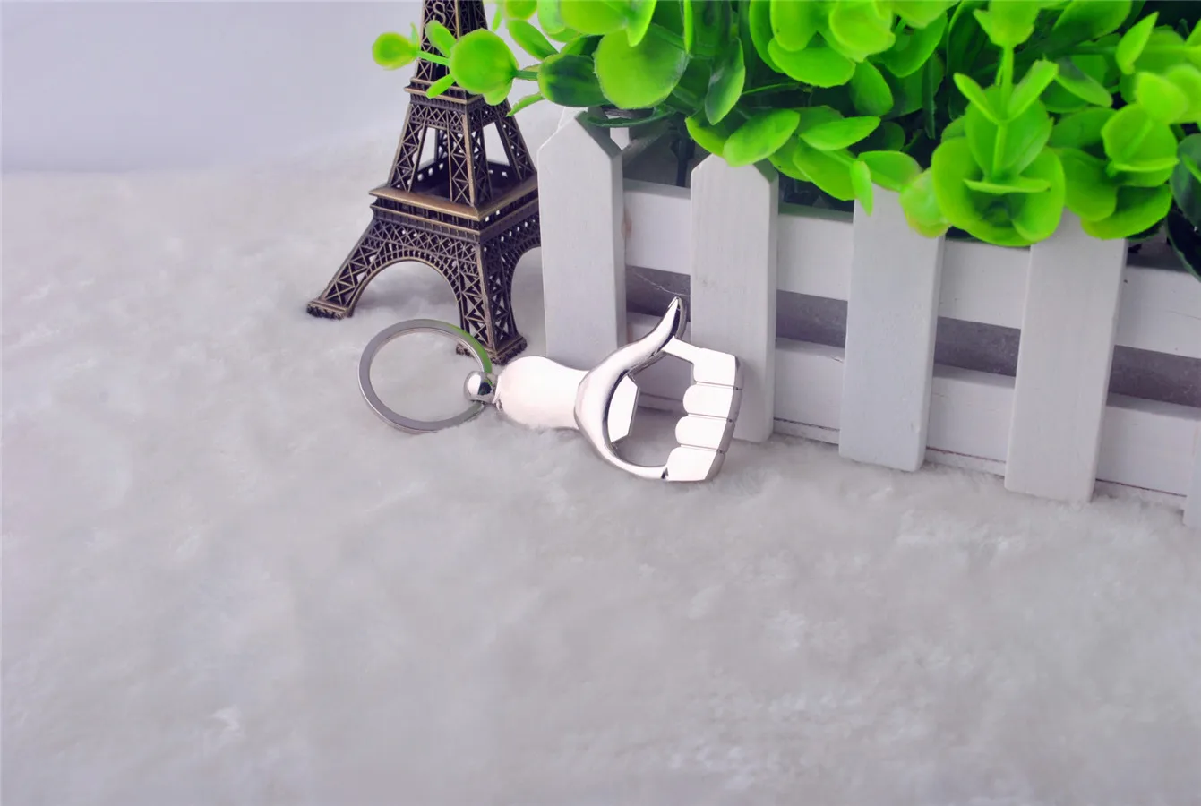 

Hamson Hand Llavero Bottle Opener 1PC Keychain Key Ring Lovers Key Chain Souvenirs Valentine's Day Xmas Gifts Sales