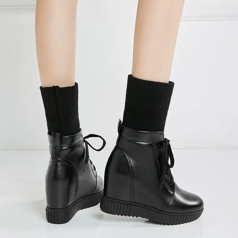 Женские теплые ботинки из искусственной кожи на высоком каблуке платформе со
