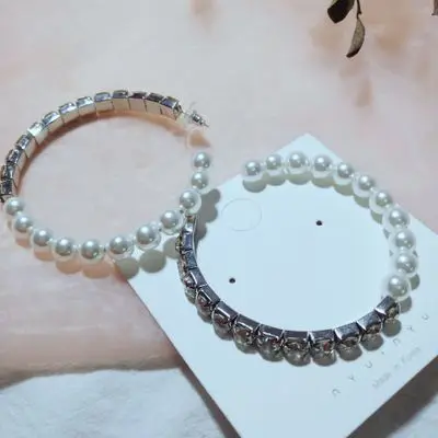 

Jewelry New Brand Design Silvery Color Big Pearl Filled Crystal Earrings For Women Girls 2019 New Stud Accessories Wholesale E63