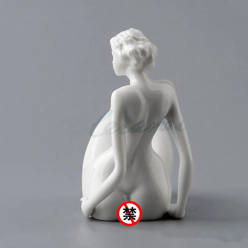 

Creative Abstract Fiery Girl Figurine Nude Fat Hip Female Art Sculpture Body Statue Ceramic Art&Craft Home Decoration R1795