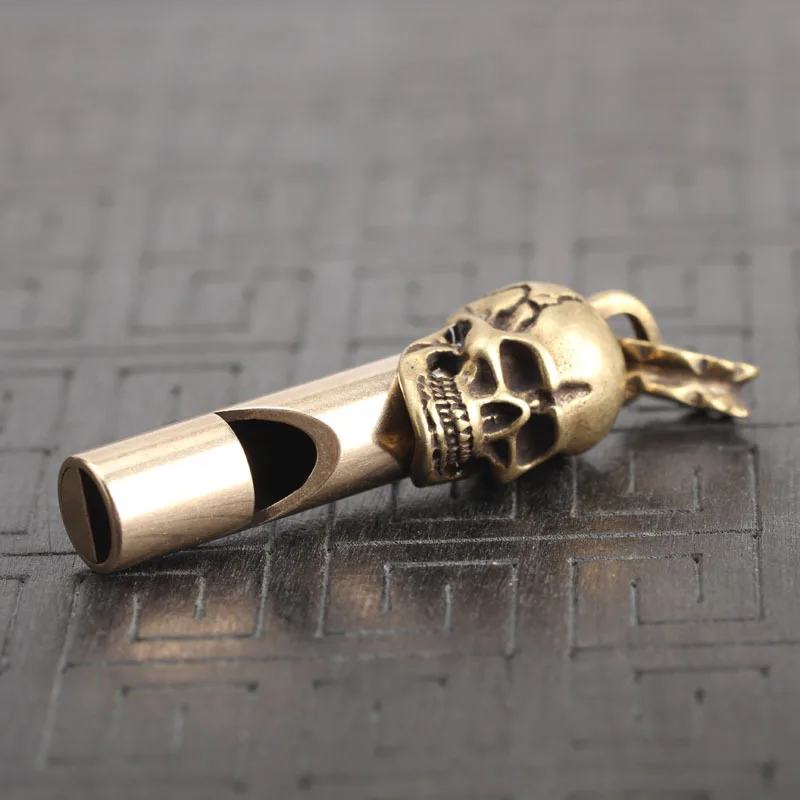 Copper Dragon/Skull Head Keychain Pendants Outdoor Referee Whistle Vintage Key Chains for Wild Survival Whistles Keyring Jewelry