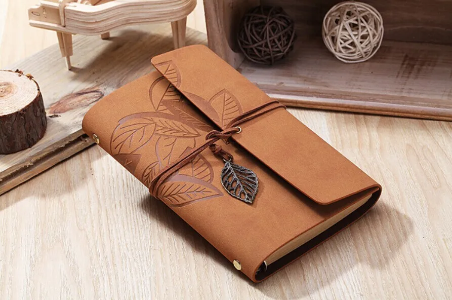 1 шт. Винтаж лист Браслеты с подвесками из искусственной кожи (полиуретан)