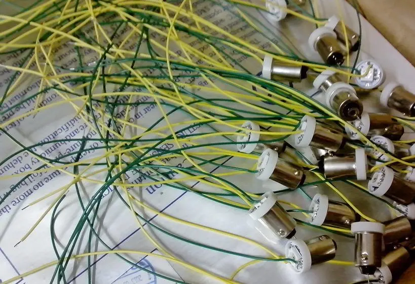 

BA9s 1SMD-RGB internally installed WS2811 chip contorl for pinball led 6v