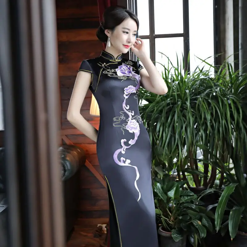 

Fashion Chinese Style Embroidery Long Cheongsam New Arrival Women's Rayon Dress Qipao Vestidos Size S M L XL XXL XXXL 4XL 6X5766