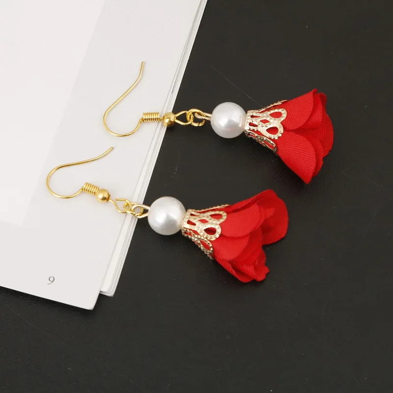 10 шт./лот Жемчужный Цветок кисточка Шарм с золотым сплавом колпачки для DIY