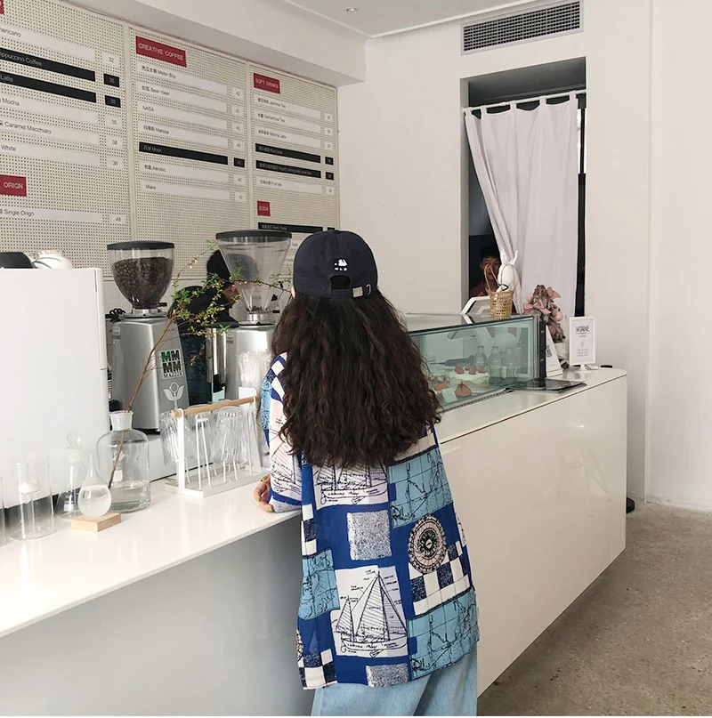 Женская блузка с коротким рукавом Cheerart Harajuku синяя свободная рубашка принтом топ
