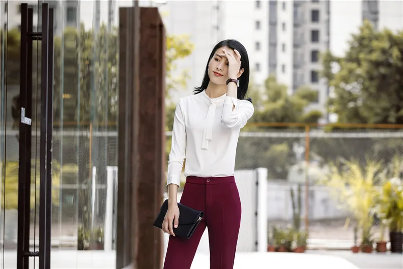 Женские офисные элегантные белые облегающие модные брючные костюмы из 2