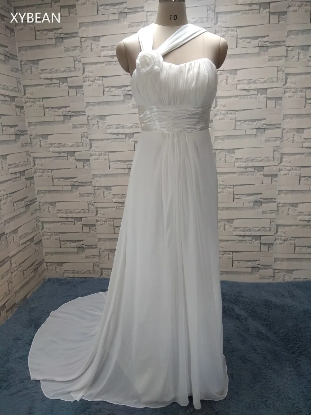 Новое пляжное платье на бретельках ручной работы с цветами из шифона белого