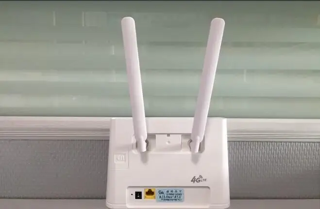 SMA Male 4G antenna High Gain White LTE CPE router for Huawei B315/593S/B880/B310 B593S-850 B890 |