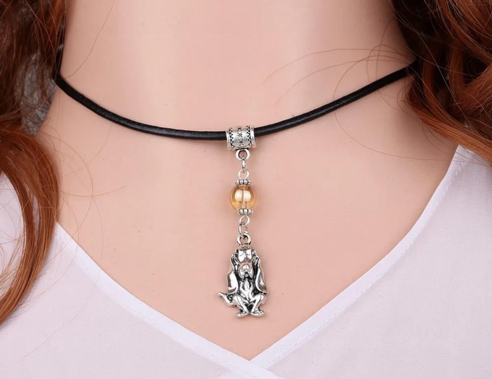 Длинные уши собаки и стеклянные бусины Подвески винтажное Серебряное колье