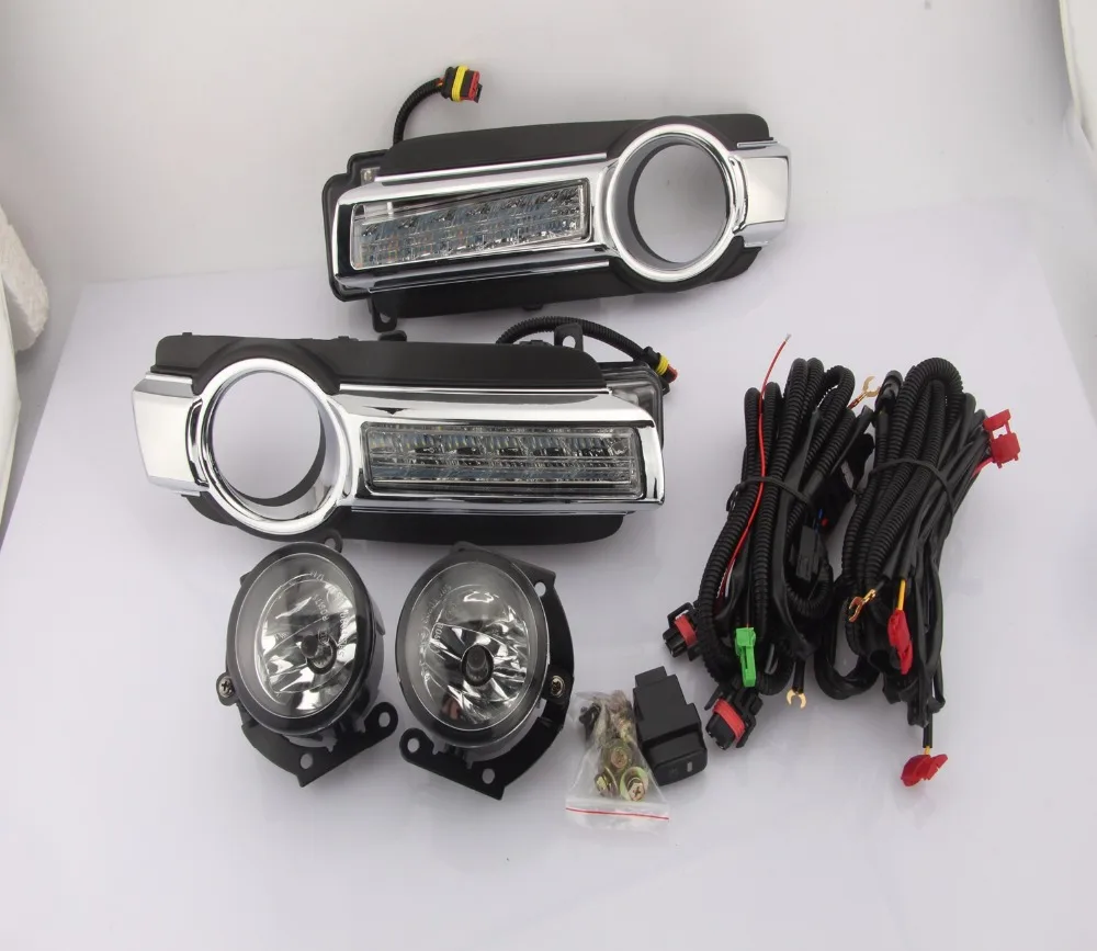 

RQXR LED daytime running light + fog lamp for Mitsubishi Pajero 2015 2016 2017 with yellow turn signal fog lamp relay and switch