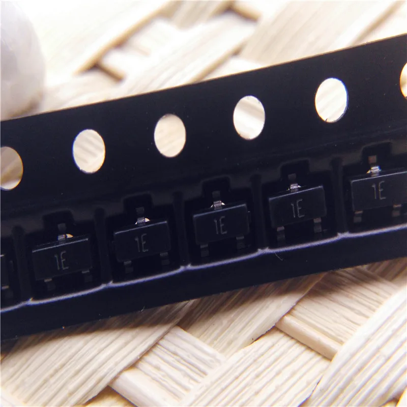 

100 шт. BC847A SOT23 BC847 SOT SMD SOT-23 1E
