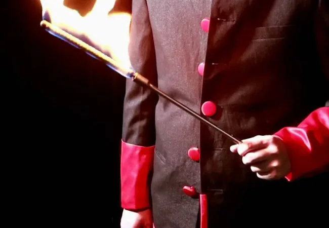 

Electronic Fire to Cane Magic Tricks Stage Street Mentalism Illusions Gimmick Props Wand Magie Can Used For Torch to Cane Magia
