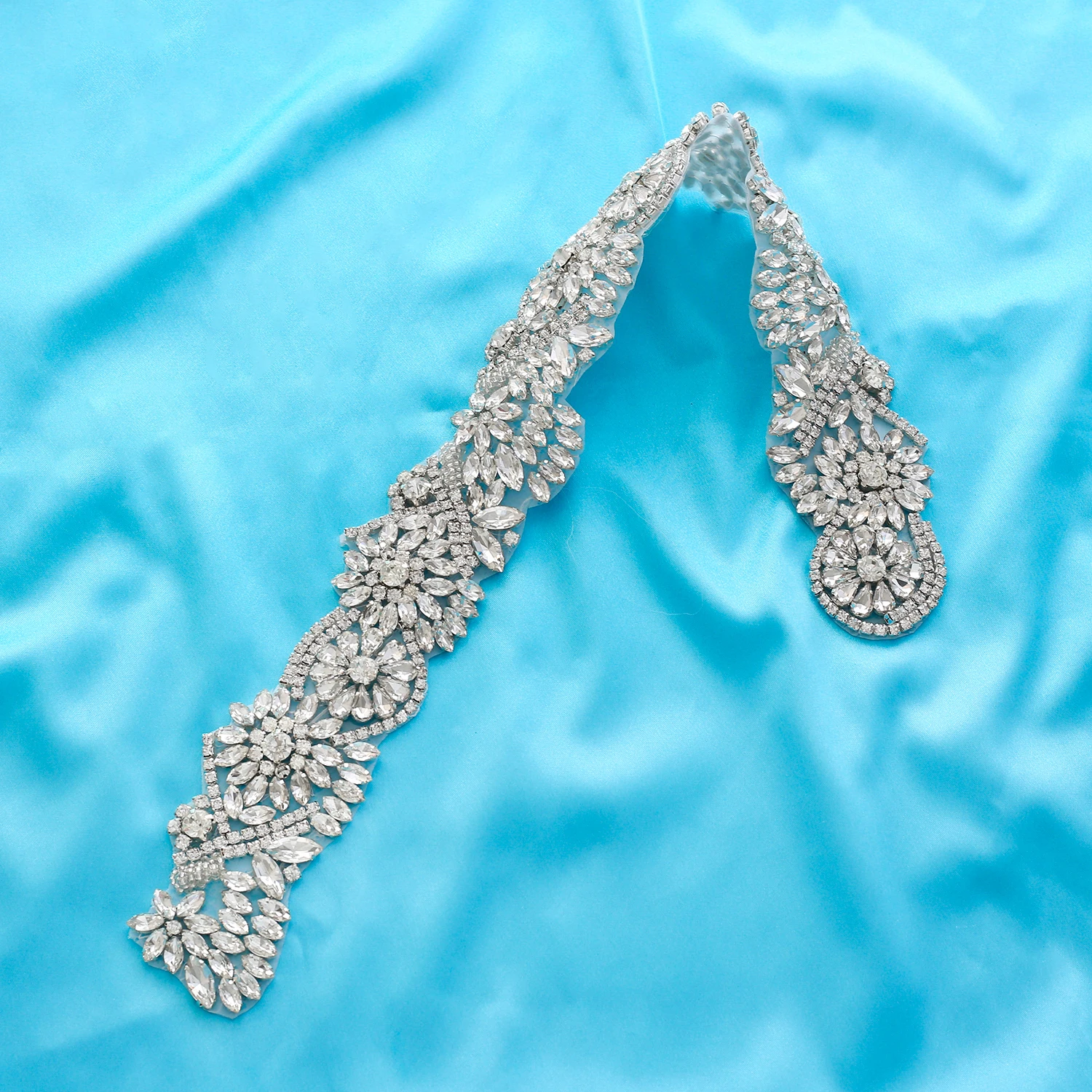 

Crystal Bridal Belt Beads Silver Rhinestones Appliques For Wedding Dresses Belt Sewing On Bridal Sashes F142