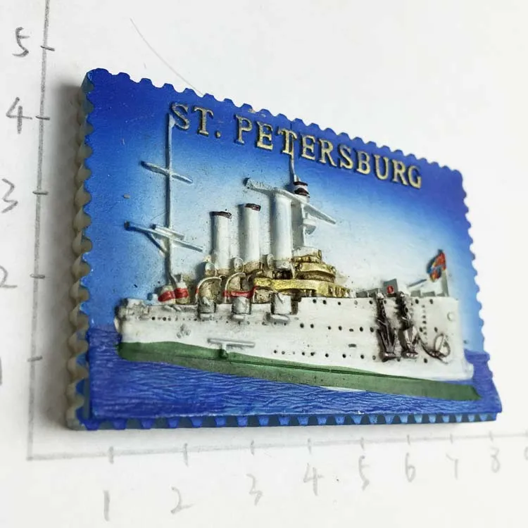 Туристический сувенир на холодильник зимний дворцовый пистолет | Дом и сад