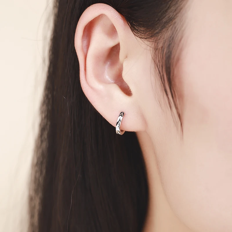 925 Sterling Silver Cut Arrow Mini Loop Huggies Circle Small Hoop Earrings For Women Mens Children Girls Kids Jewelry Aros Artes