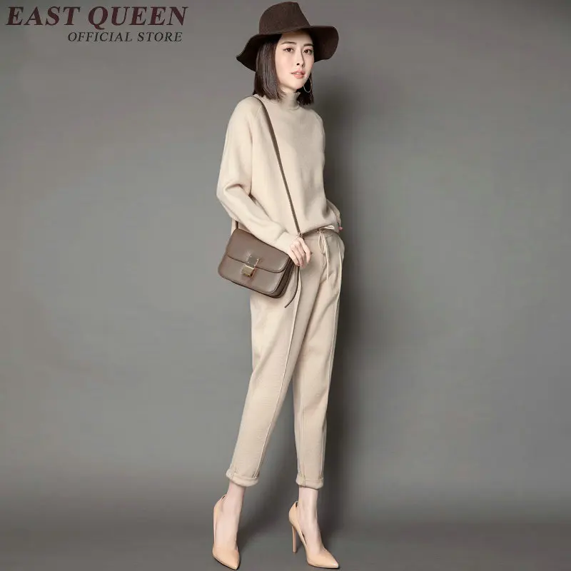 Женский костюм двойка с длинным рукавом и высоким воротом однотонный осенний