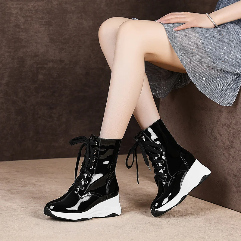 

ISNOM Patent Leather Boots Women Platform Ankle Boots Ladies 2019 New Wedges Lace Up Shoes Female Casual Shoes Winter Black