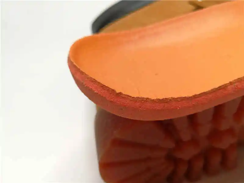 Мужские ботинки новые высокие Модные Винтажные на осень и зиму с желтым круглым