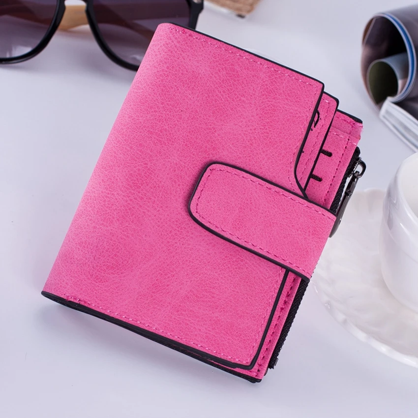 Модный женский маленький короткий кошелек, кошелек с карманом для монет, Женский кошелек на молнии, короткий клатч, выгравированное имя, женский кошелек