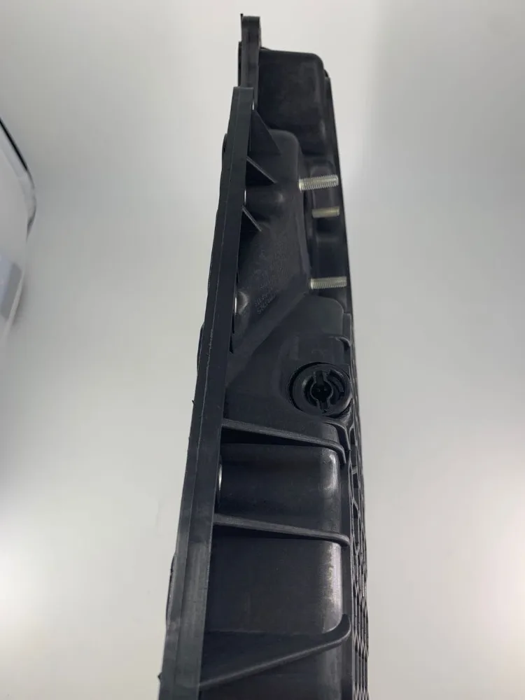 Двигатель масляного поддона для VW Golf R SW Audi A3 S3 L4 15-16 OEM 06K103600R