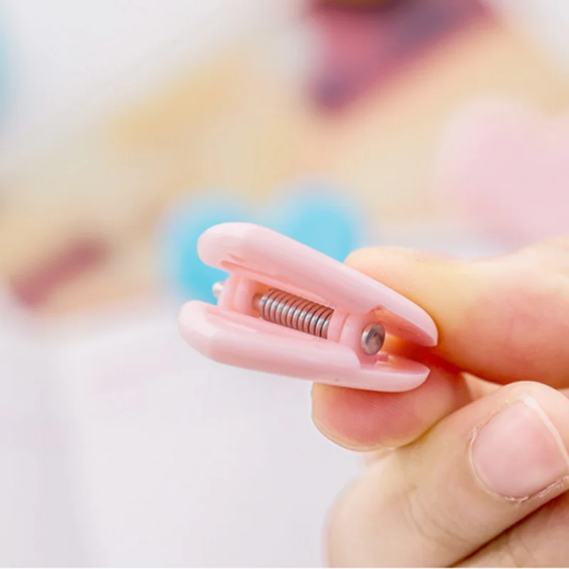 5 шт./лот милые разноцветные мини пластиковые скрепки в форме сердца для заметок