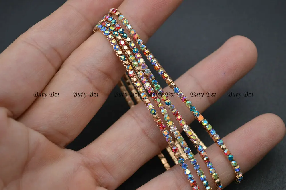 Блестящие смешанные цвета 2 мм стеклянные бусины в виде хрустальных кубиков