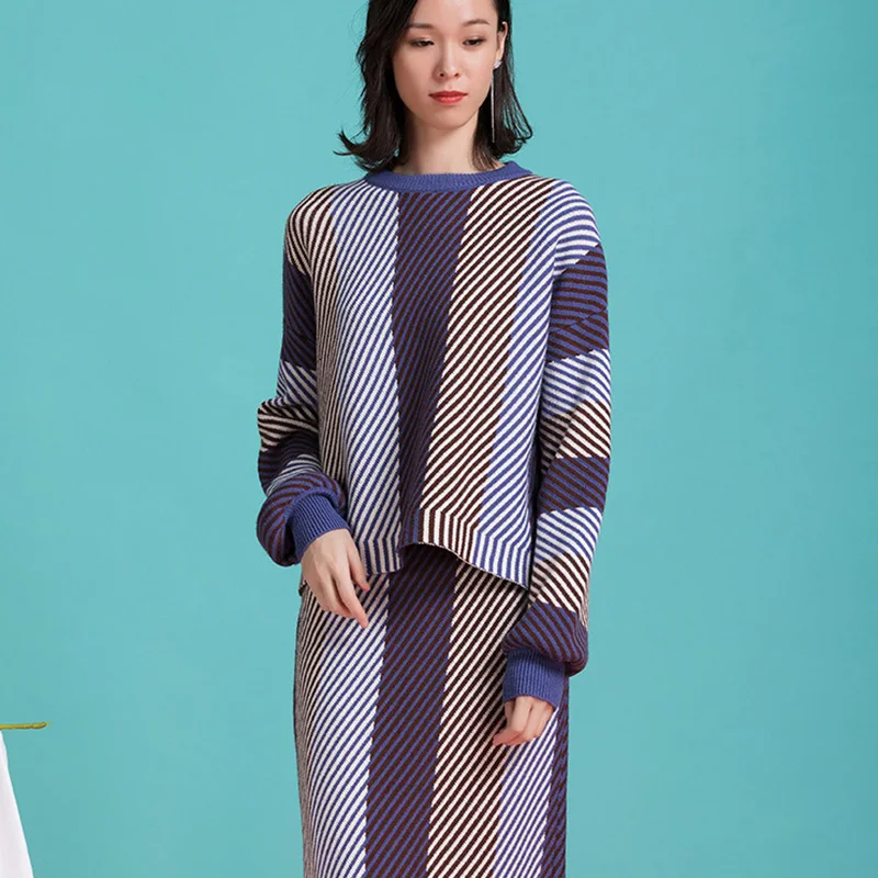 Трикотажный костюм женский комплект из 2 предметов зимние теплые женские