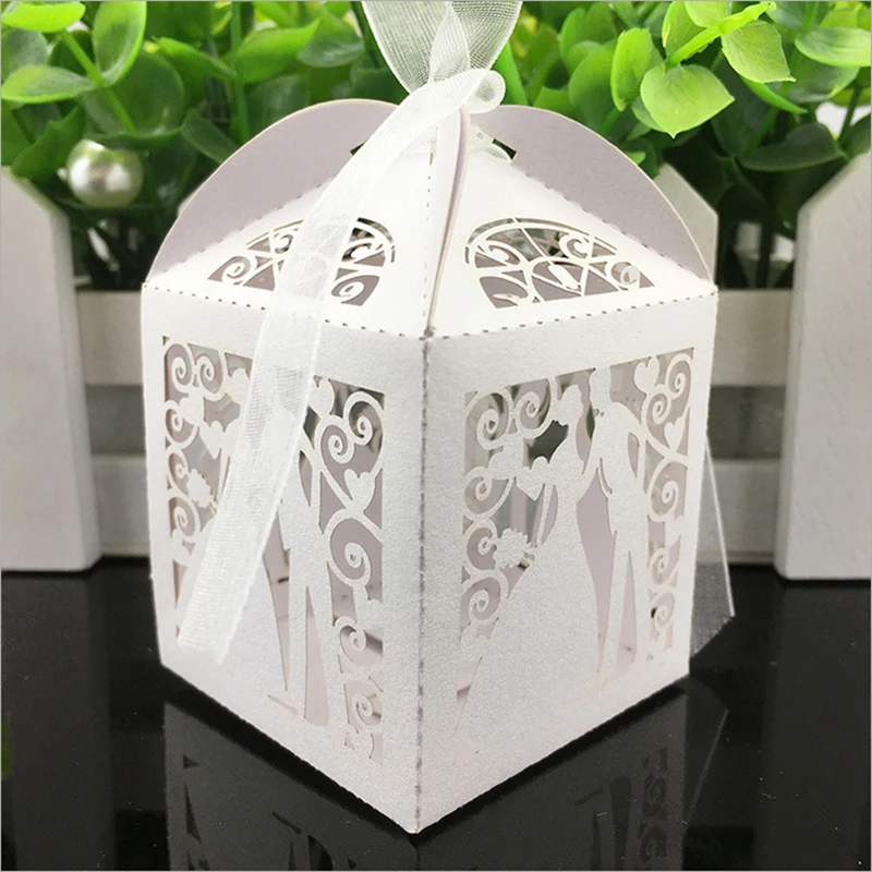 

10pcs Laser Cut Candy Gift Box Bride and Groom Wedding Favor Box Party Supplies Wedding Favors and Gifts Wedding Party Supplies