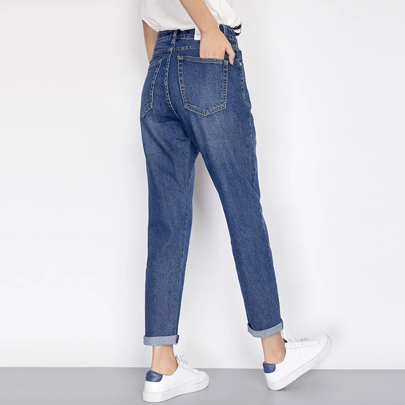 Autumn Casual Style Light Washed Full Length Medium Blue Plus Size 50-120kg Loose Harem High Waist Jeans Women 7090 |