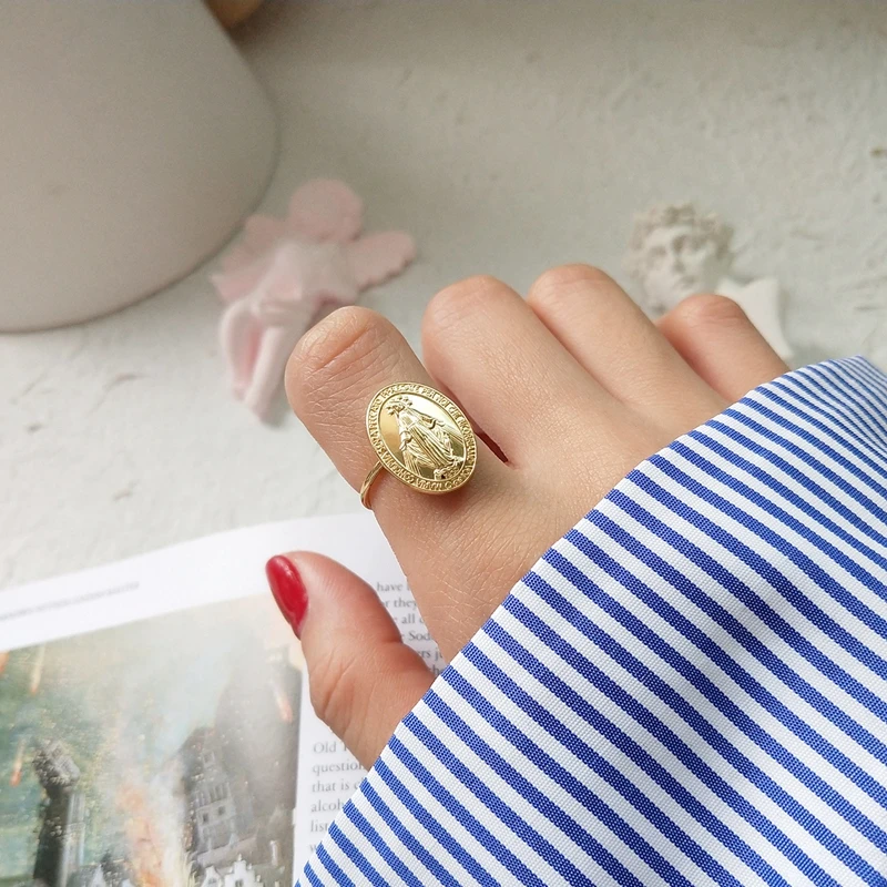 Кольца с изображением Марии из стерлингового серебра 925 прекрасного овального образца с позолотой 18К для женщин - уникальные ювелирные изделия на свадьбу или годовщину.