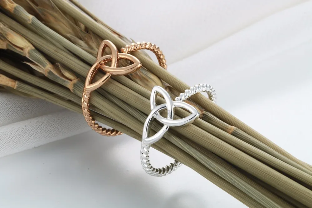 Чандлер 2017 новое поступление золотой цвет крест цветок твист кольца серьги