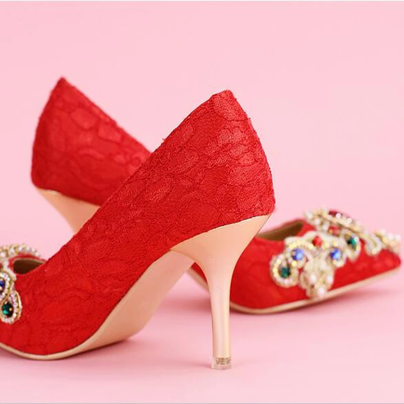 Весна 2017 невесты свадебные туфли красные с золотой кружева ручной красный на