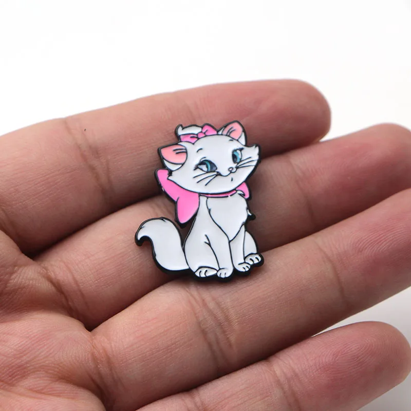 M1819 DMLSKY мода Marie Cat Эмаль Булавка мультфильм Милая брошь значки на одежду значки животные булавки