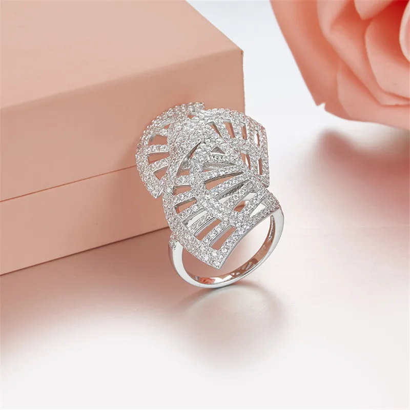 Женское кольцо из серебра 925 пробы с фианитом|Кольца| |