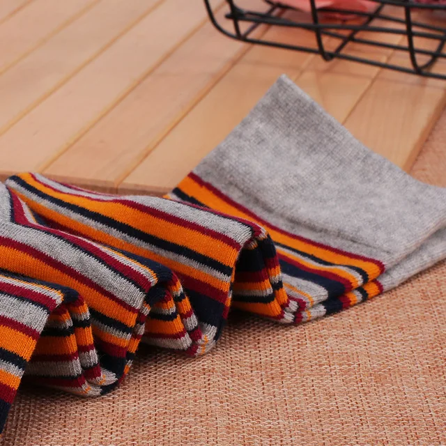 Увеличивающие рост длинные носки в полоску из чистого хлопка сезон осень зима