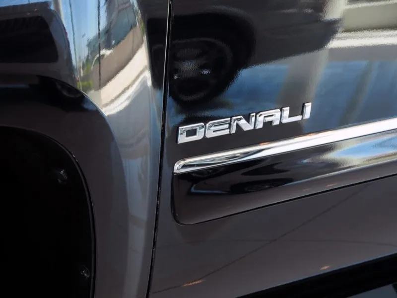 Спереди крыло двери эмблема сбоку логотип для GMC Acadia Yukon Sierra Terrain Denali