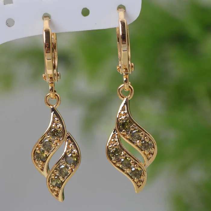 Новинка 2021 подарочные высококачественные серьги с золотым и зеленым фианитом