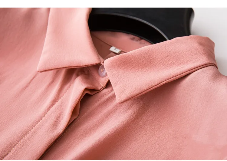 Женская офисная блузка однотонная розовая из 100% натурального шелка с длинным