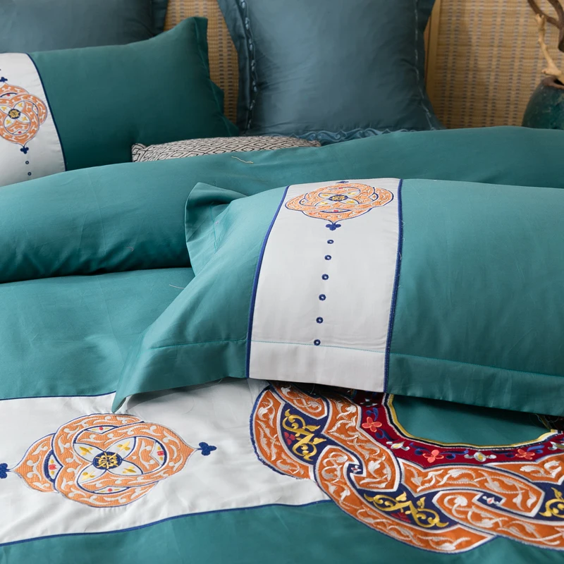 4/7 шт. цвета: золотистый, Серебристый Серый роскошный Египетский хлопок постельных принадлежностей Калифорния король, королева комплект постельного белья с вышивкой: пододеяльник, простынь, наволочки для подушек