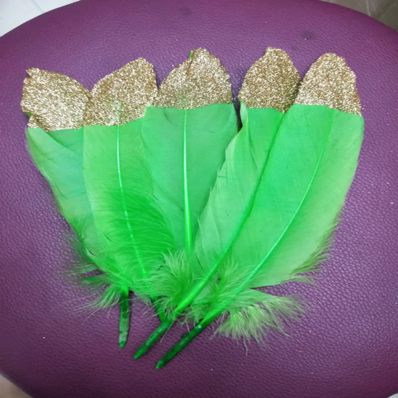 

New 50pcs/lot!13-17cm green+Gold Tip Goose Feathers Hat Christmas Holiday Decorative