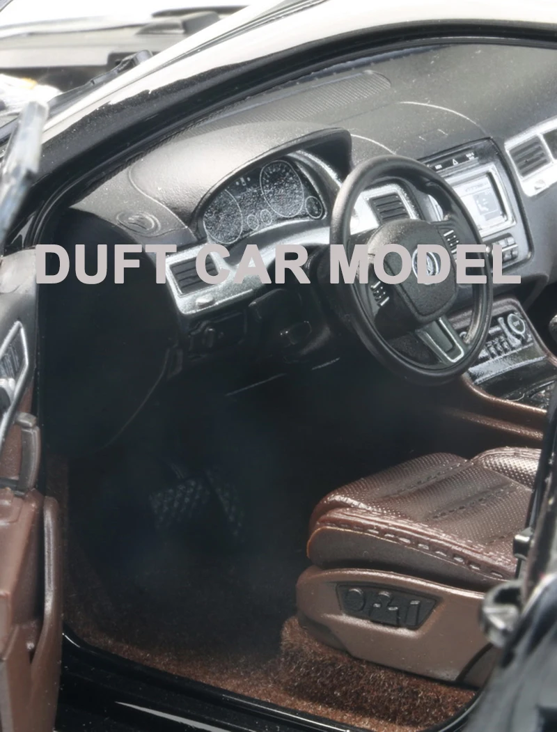 Литая 1:18 игрушка из сплава GTA Touareg, модель автомобиля, детская игрушечная машинка, оригинальная посылка для детей, игрушки для коллекции