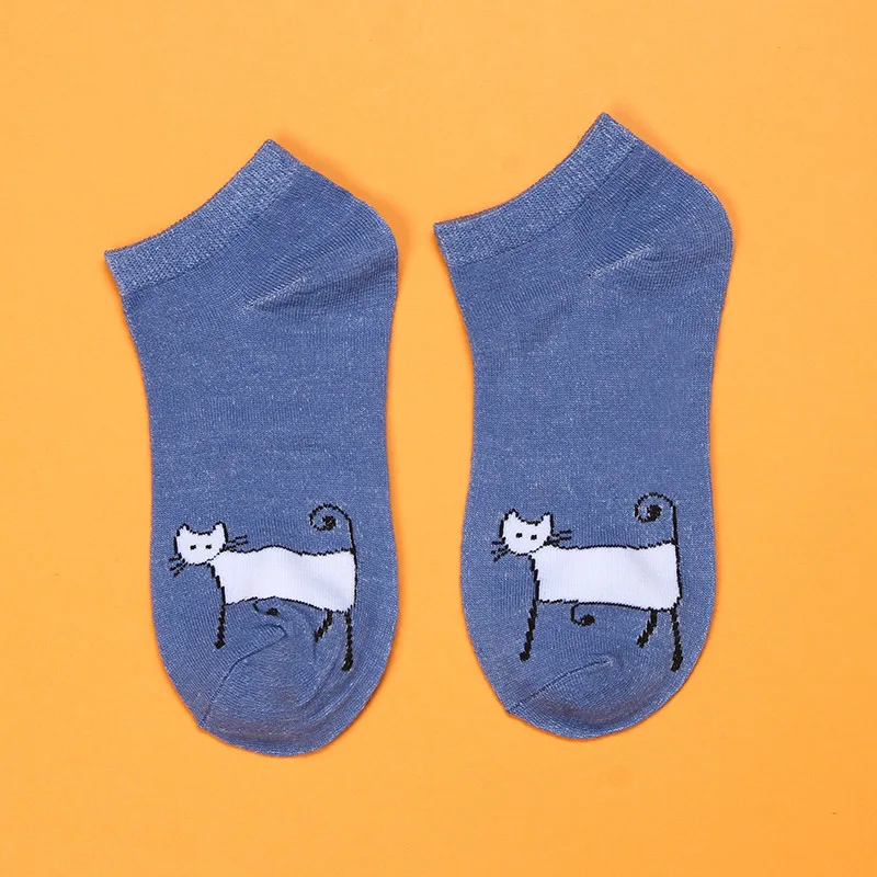 Синий Женские короткие носки, милые носки с мультяшным принтом, тапочки Kawaii Cat, летние женские повседневные Мягкие забавные Носки ярких цветов - Цвет: Синий