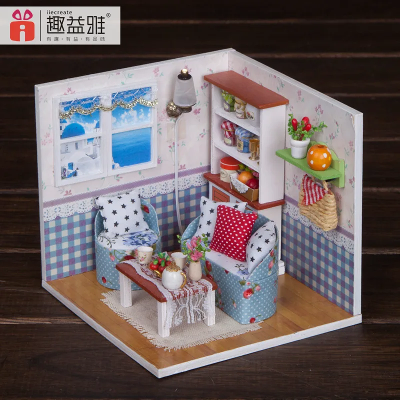 Миниатюрный деревянный кукольный домик сделай сам мебель для гостиной игрушка