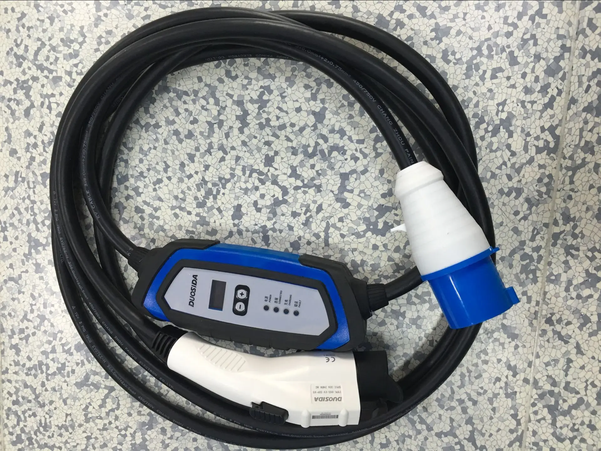 

CEE 3 штекера SAE J1772 тип 1 5 контактов Регулируемый EVSE 10 13 16 32A с кабелем 5 м для зарядки электромобилей и вилкой EV