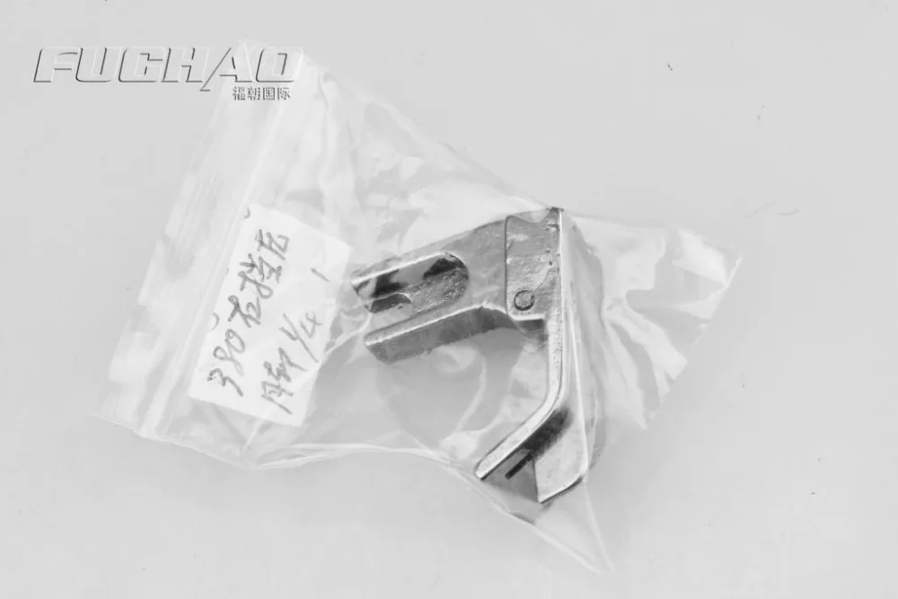 380 правый фартук дверь ПРИЖИМНОЙ НОГИ 1/4|foot|foot platefoot shirt |